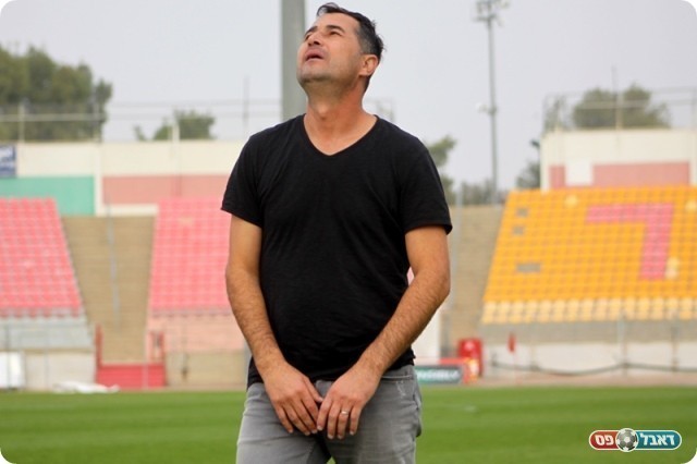 אולי הקדוש ברוך יעזור לפתור את הצרות? אבי בוחבוט (שי מוגילבסקי, אתר eyoya)